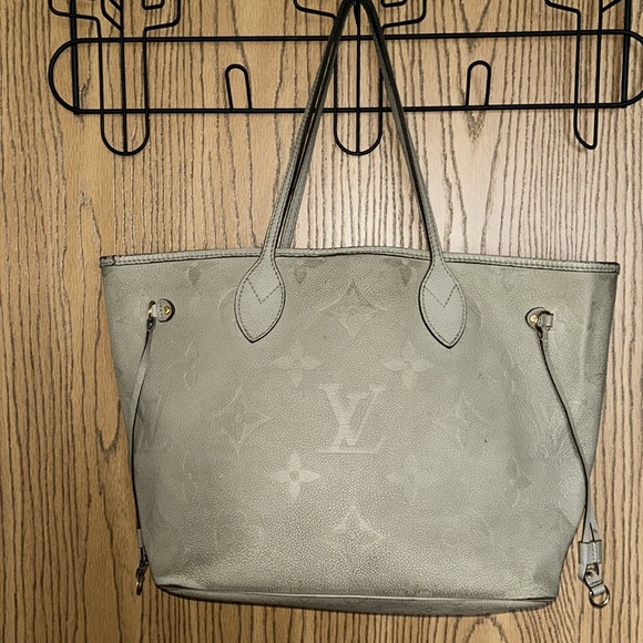Louis Vuitton empreinte giant monogram, neverfull MM loved! - Picture 13 of 13
